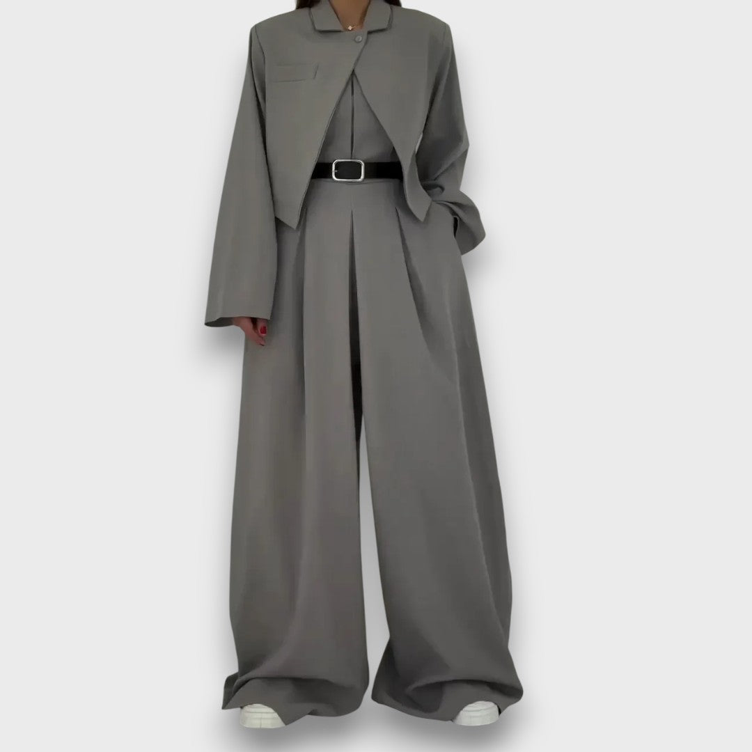 Eryna – Elegant Set with Bustier and Jacket