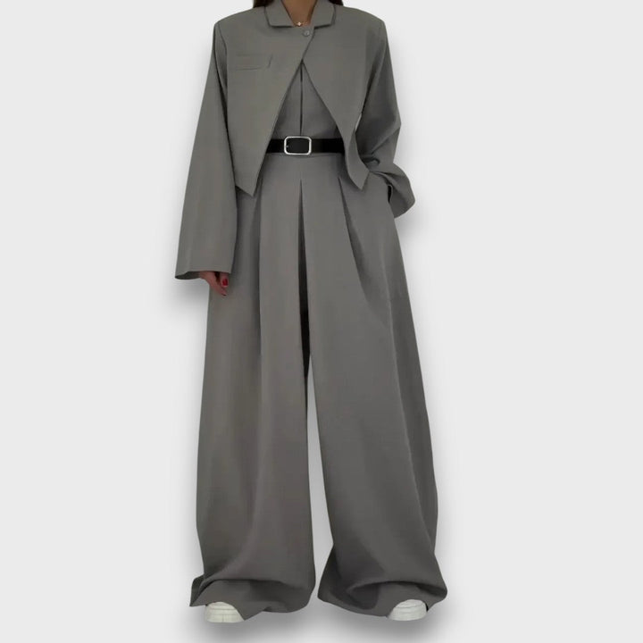 Eryna – Elegant Set with Bustier and Jacket