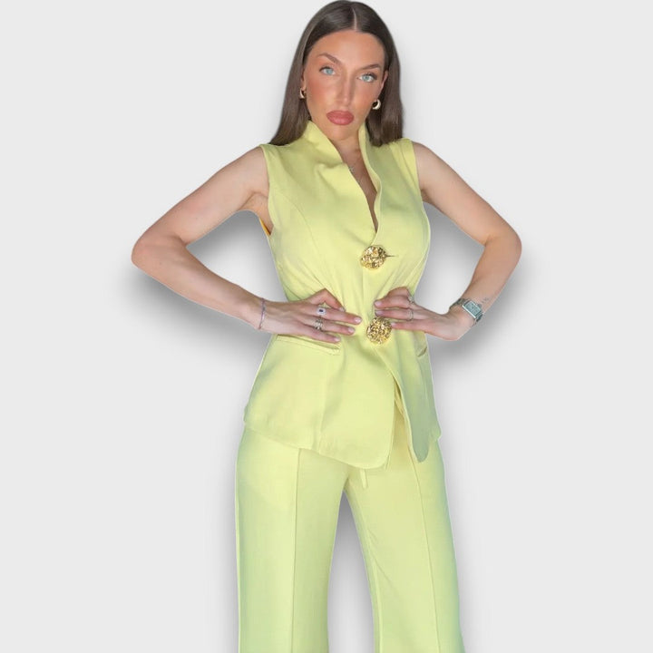 Alvée – Two-Piece Suit with Vest