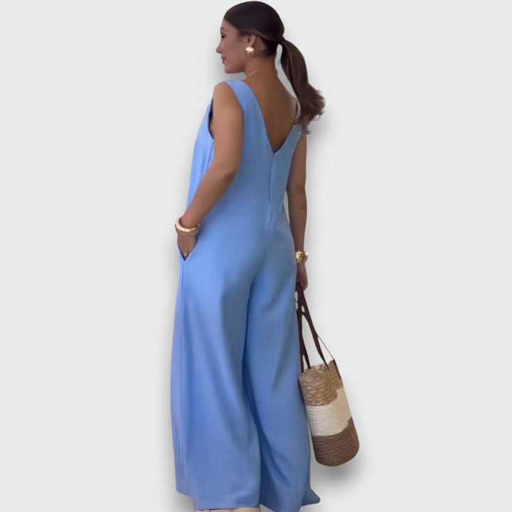 Aubrine – Flowing Jumpsuit with V-Neck