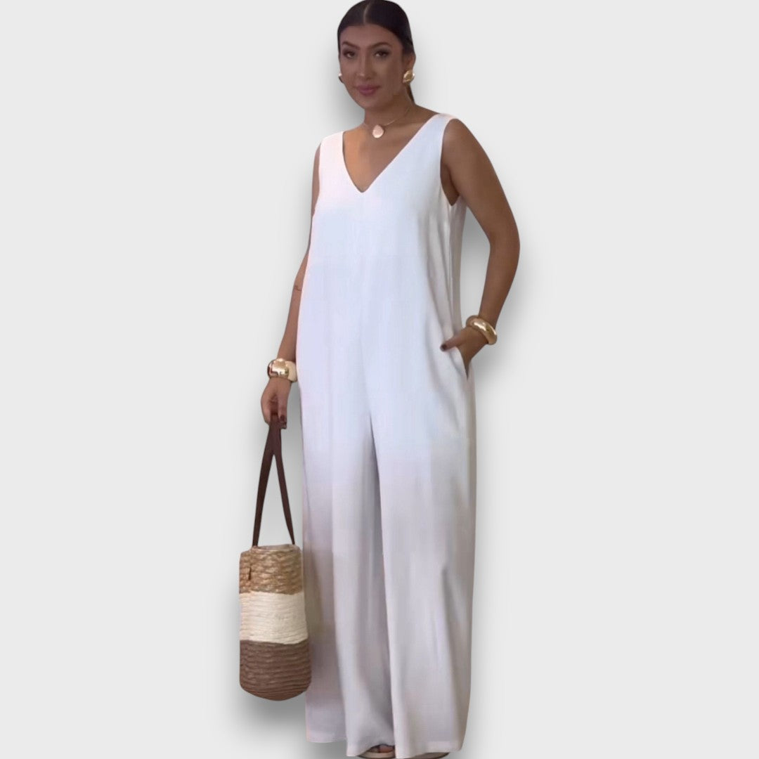 Aubrine – Flowing Jumpsuit with V-Neck