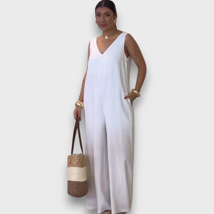 Aubrine – Flowing Jumpsuit with V-Neck