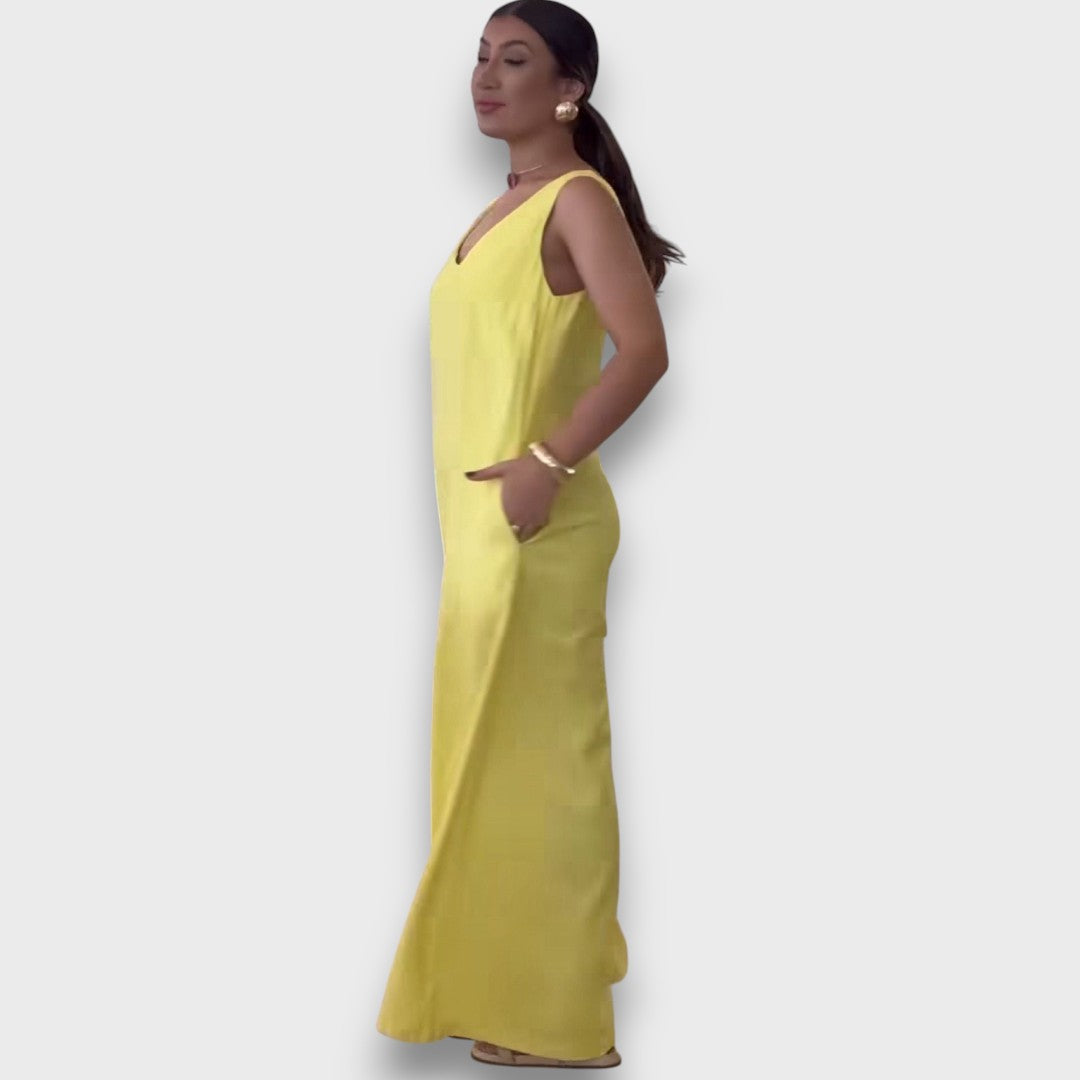 Aubrine – Flowing Jumpsuit with V-Neck