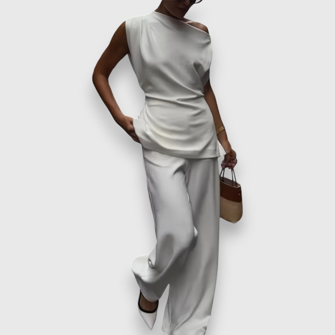Avelyn – Asymmetrical Two-Piece in Off-White