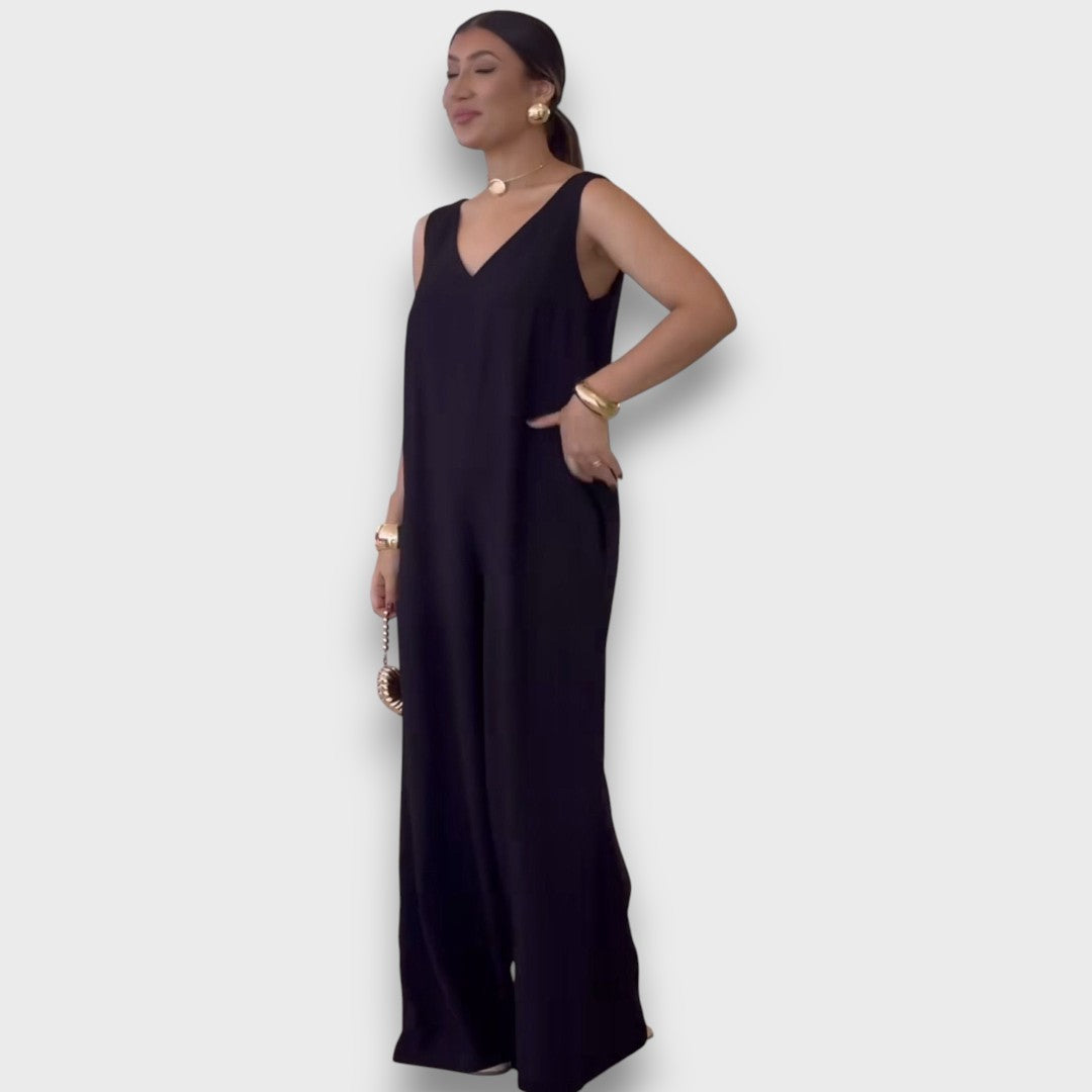 Aubrine – Flowing Jumpsuit with V-Neck