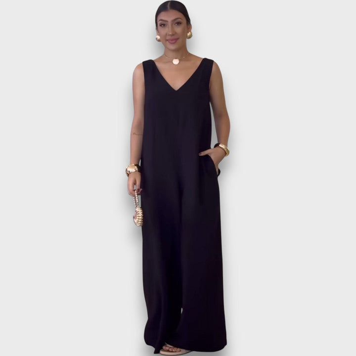 Aubrine – Flowing Jumpsuit with V-Neck